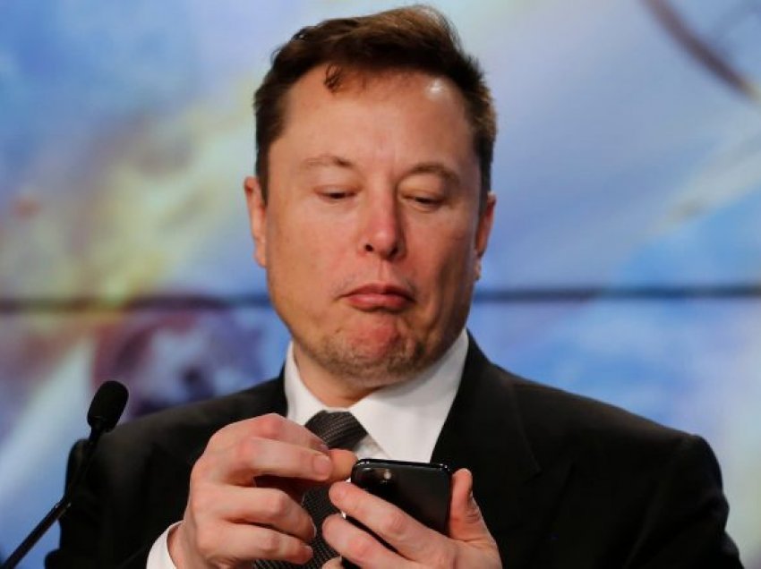 Valë e regjistrimeve në ‘Signal’, pasi Elon Musk kërkoi që ndjekësit “të largohen nga WhatsApp”