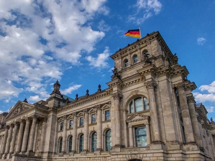 Gazeta: Parlamenti gjerman rrit sigurinë pas trazirave në Uashington