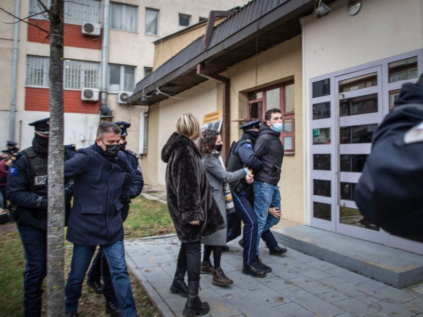 Pas arrestimit të aktivistëve të PSD-së reagon Gjinovci, ka dy kërkesa