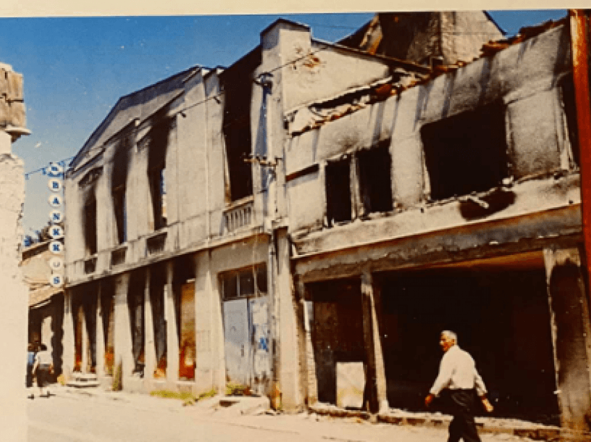 “Selia e LDK-së e djegur gjatë luftës”, Astrit Haraqija lajmërohet me dy foto