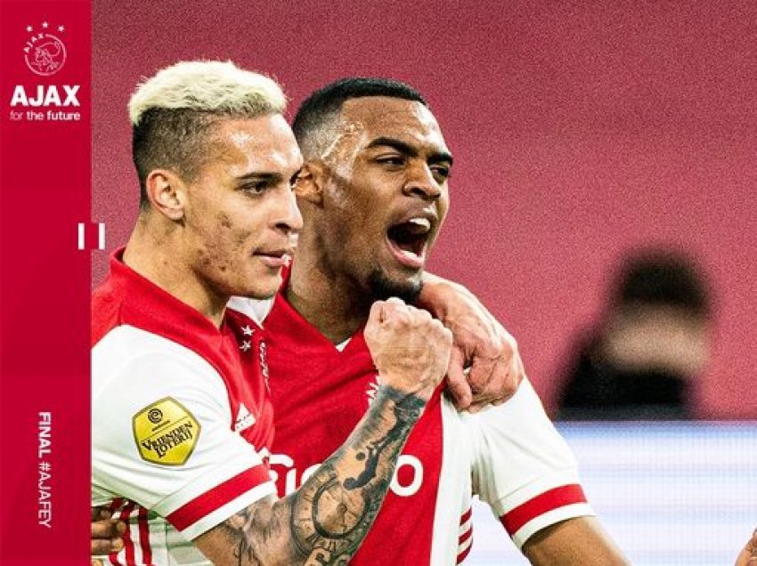 Ajax-i fiton derbin në Holandë