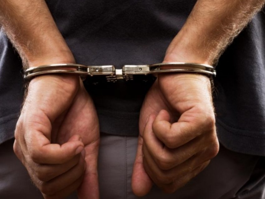 ‘Droga është më e lirë në Hull…’/ Shqiptari arrestohet me kanabis, ja si e gënjeu policinë