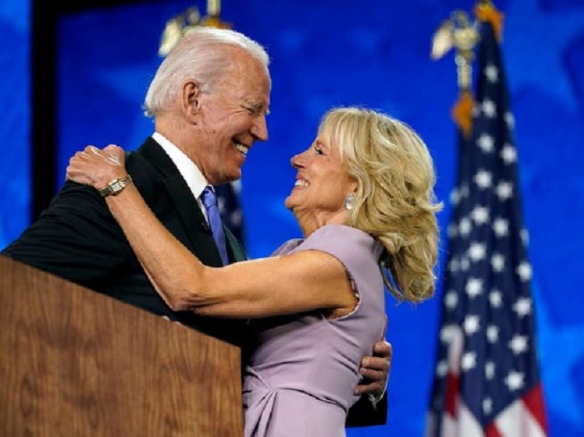 Pak para se të bëhet president, Biden i lë mesazh gruas: Të dua
