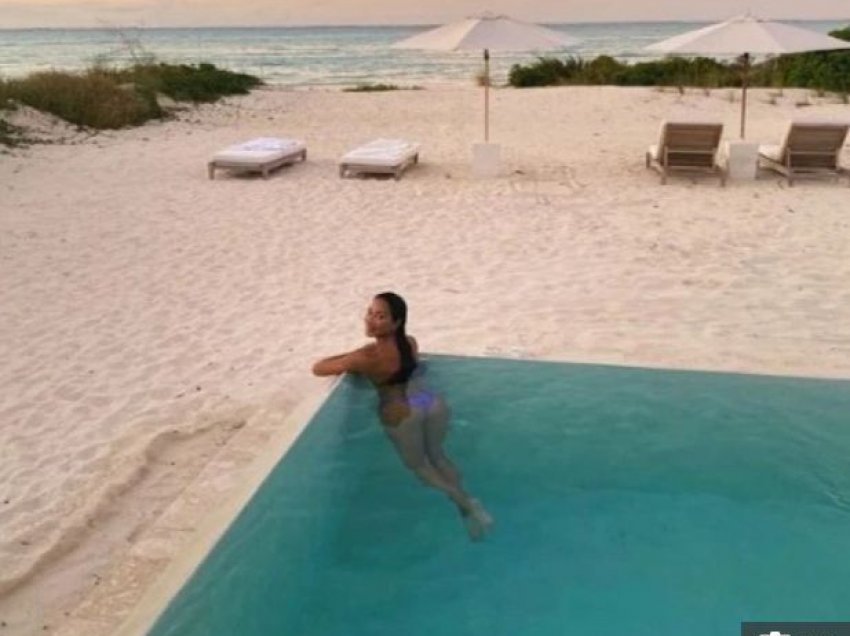 Nicole Scherzinger shfaq fizikun e tonifikuar gjatë pushimeve në Turks & Caicos