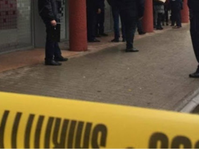 Kërcënoi punonjëset me armë, si u grabit filiali i bankës në Tiranë
