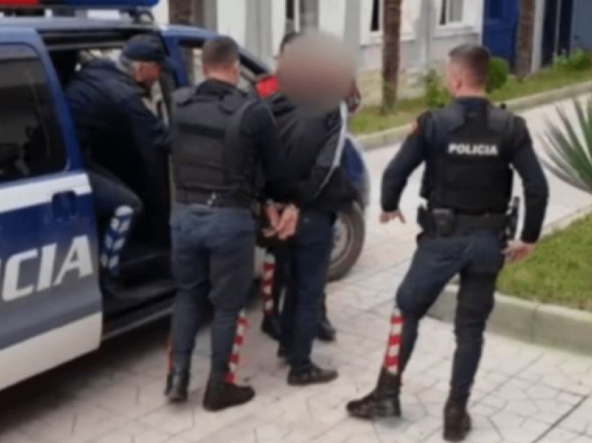 E rrah nënën me dru, arrestohet 41-vjeçari në Bulqizë
