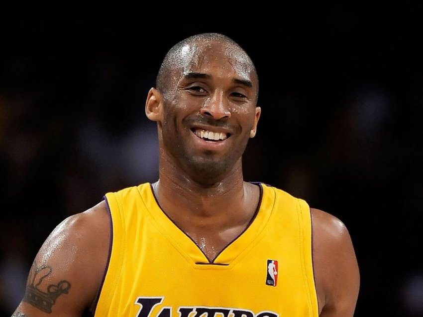 Një vit nga vdekja e Kobe Bryant
