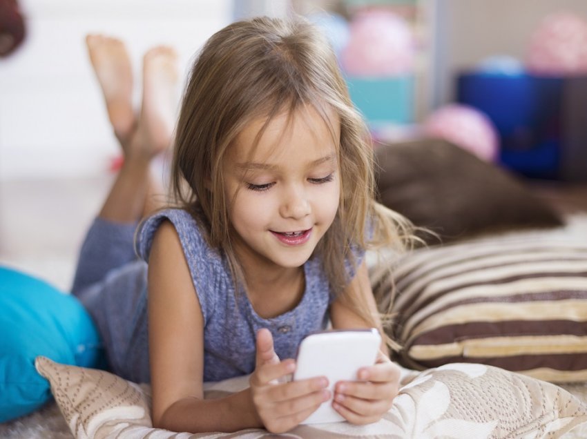 Pajisjet elektronike po shkaktojnë probleme të shëndetit mendor tek fëmijët