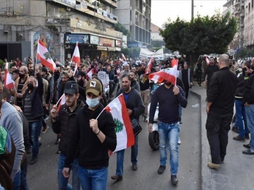 Përleshje midis protestuesve në Liban, 226 të plagosur