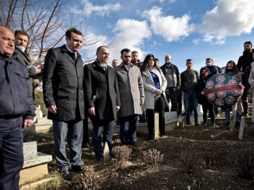Kurti kujton aktivistin e vdekur të VV-së: Ishte një vit i gjatë ky pa Dodën