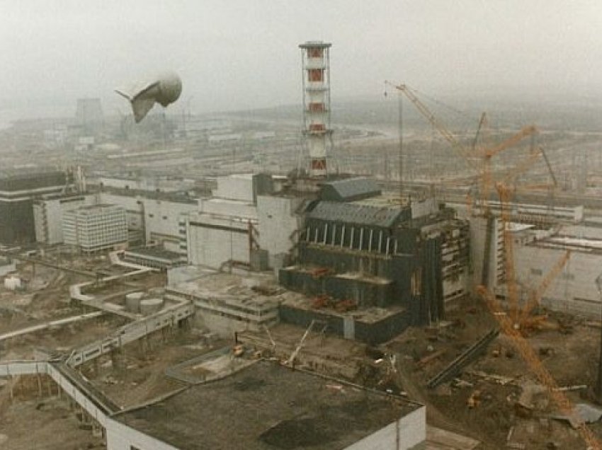 I mbijetoi Çernobilit, por vdiq nga koronavirusi