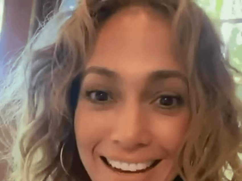 Jennifer Lopez njofton për këngën e re
