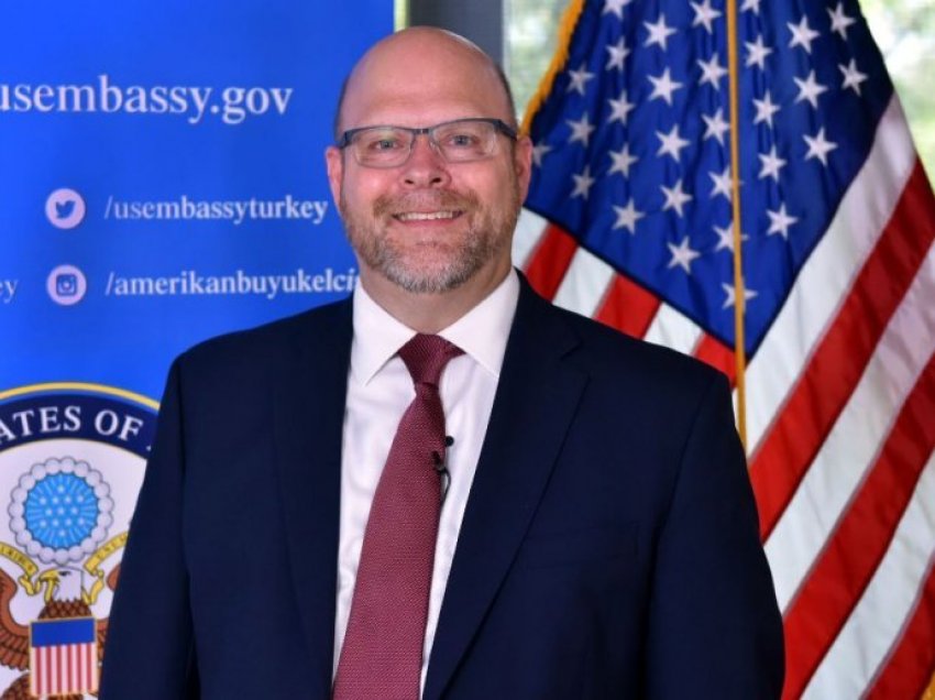 Daniel Serwer komenton nominimin e ambasadorit të ri të SHBA-së në Kosovë, jep këtë vlerësim