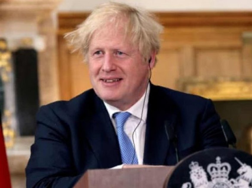Boris Johnson jep lajmin e mirë: Ja kur hiqen kufizimet ligjore për COVID-19 