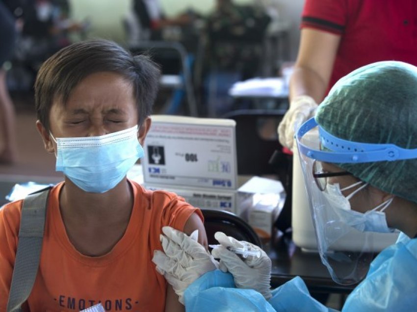 2 500 njerëzve në vend të vaksinës për Coronavirus, ju injektua urinë