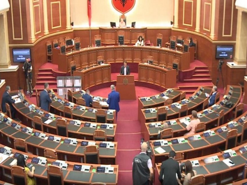 “Nuk flas si deputet, por si shqiptar”, Gjoni në fjalën e fundit në Kuvend: Parlamenti më i mirë në 30 vitet e postkomunizimit