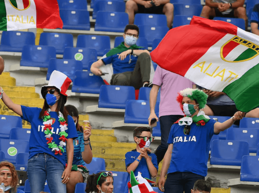 Hapet “Olimpico” për 16 mijë tifozë italianë