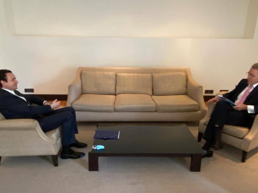 Kurti takohet me ambasadorin e ShBA-së në Greqi, detajet se çka biseduan