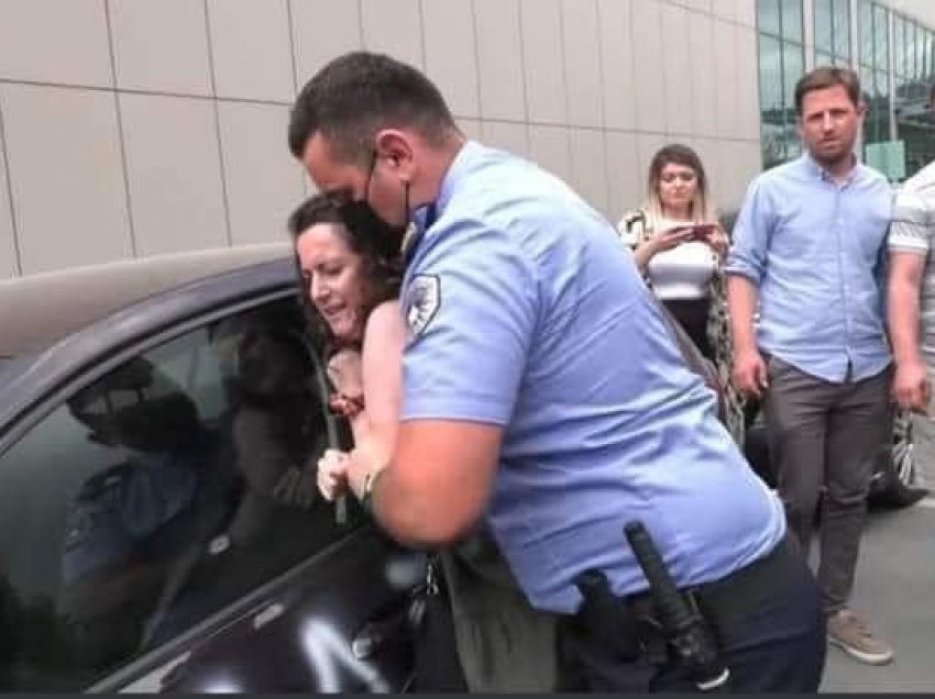 Reagon Çitaku pas aksionit të sotëm të Policisë së Kosovës: E zhgënjyer, e tmerruar!