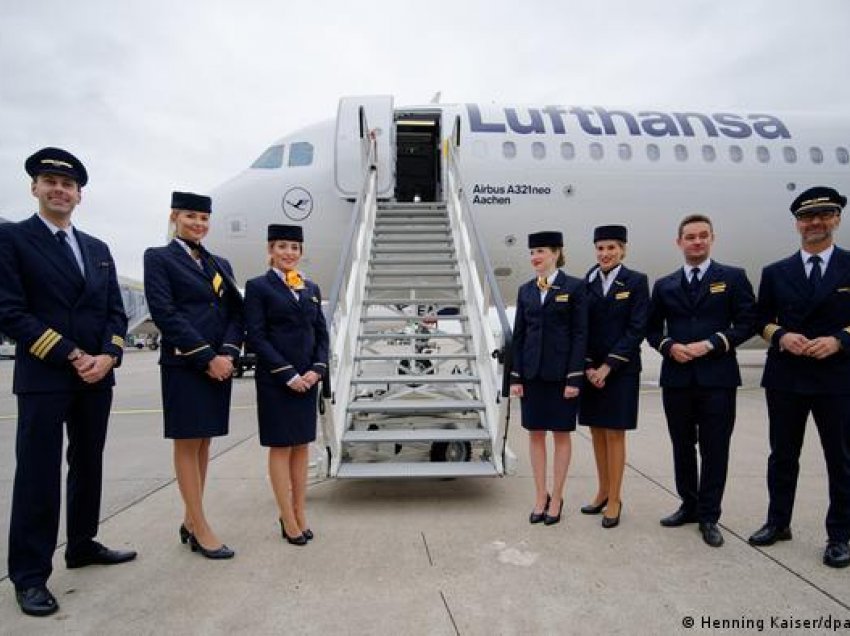 Lufthansa heq nga përdorimi i fjalëve zonja dhe zotërinj