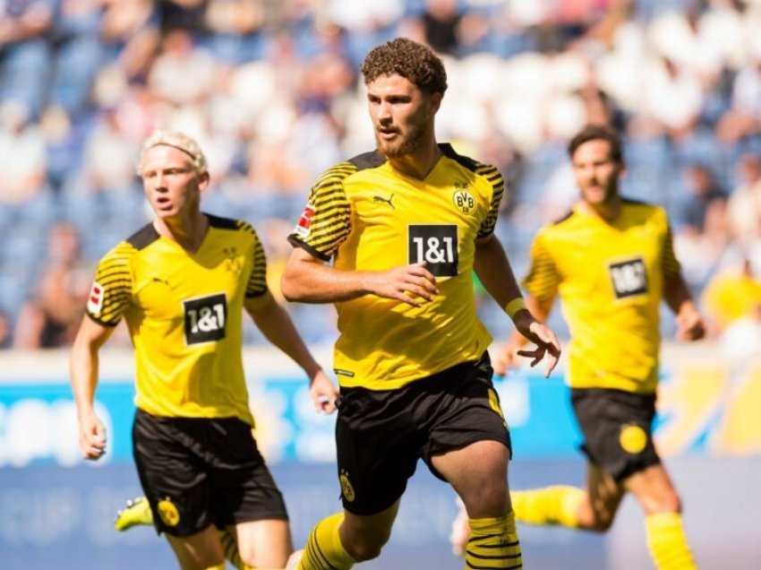 Lojtari nga Kosova që debutoi me ekipin e parë të Borussia Dortmundit