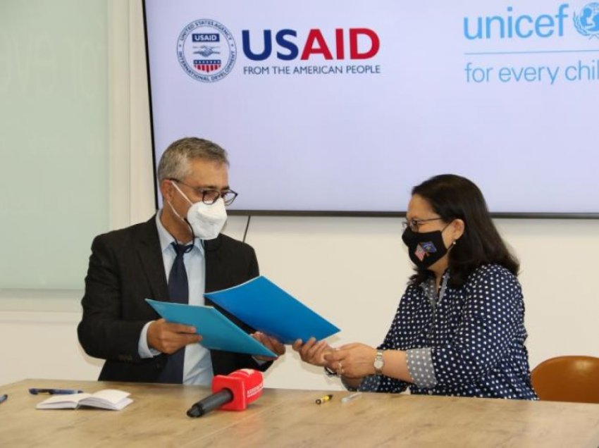 UNICEF dhe USAID në Kosovë synojnë vaksinimin e të gjithë qytetarëve të Kosovës
