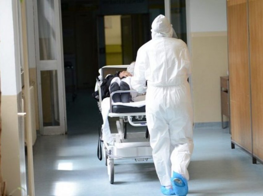 Infektologët paralajmërojnë valë tjetër të pandemisë në Kosovë