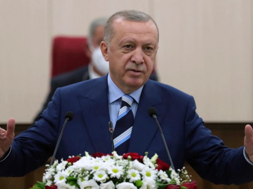 Erdogan bën ofertë për sigurimin e Aeroportit të Kabulit