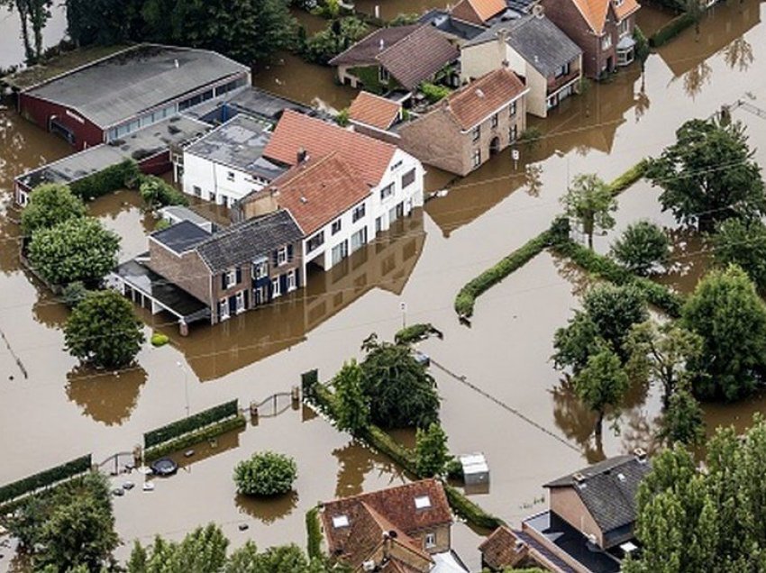 Zbehen shpresat për të mbijetuarit e vërshimeve në Gjermani