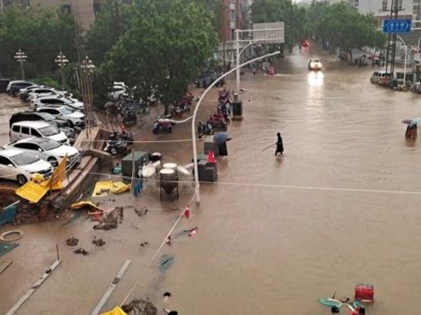 Njëzetepesë persona të vdekur nga vërshimet në Kinë