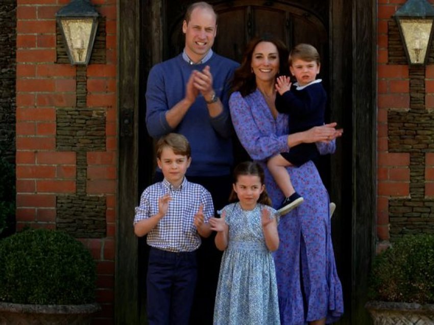 Për 8-vjetorin e Princit George, Kate dhe William publikojnë një foto të re