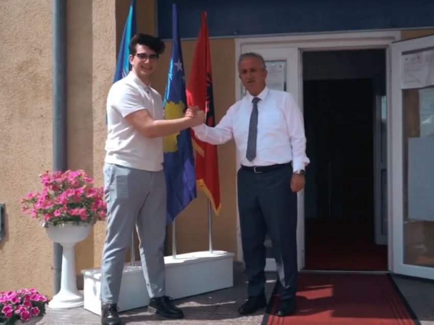 Gjon Muharremaj vjen në Kosovë: Krenar që jam nga Suhareka
