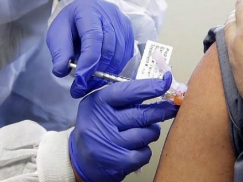 Zeqiri: Do të ishte mirë që marrja e vaksinës të bëhej obligative