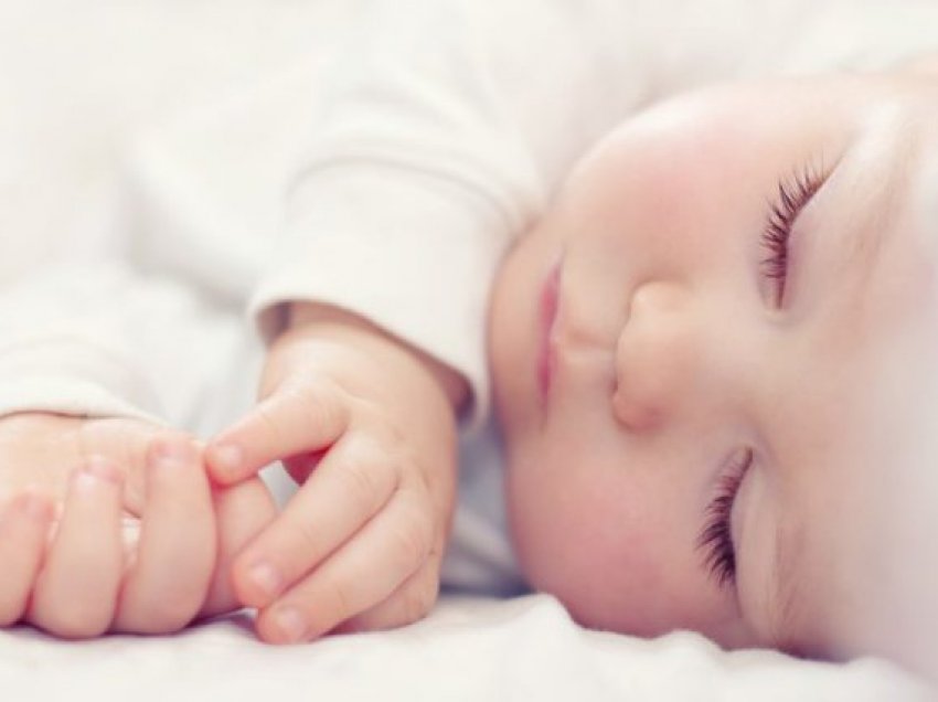 Ky mund të jetë rreziku më i madh për fëmijët gjatë gjumit të drekës