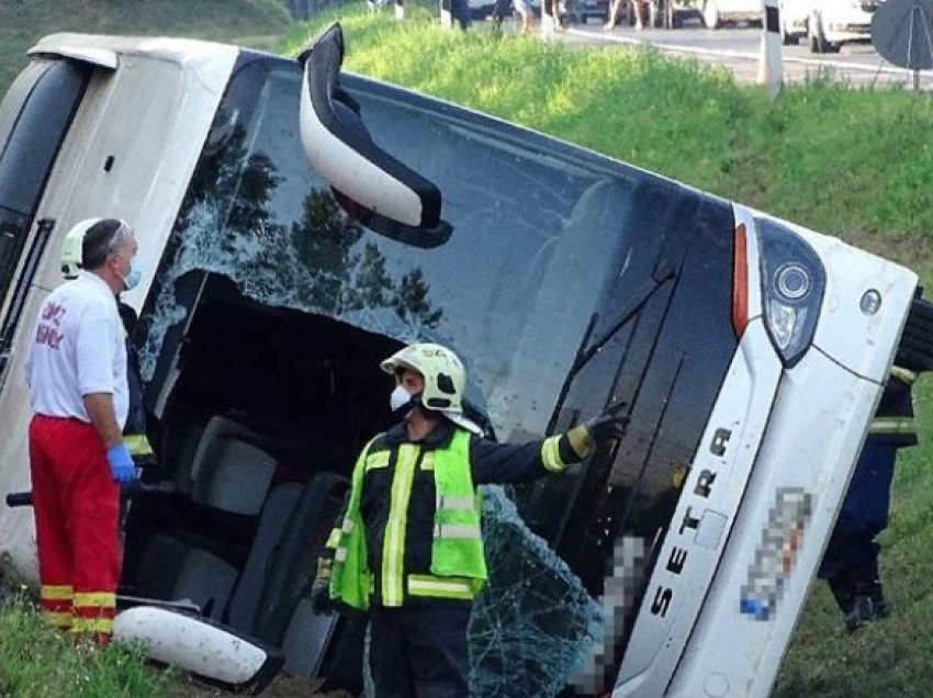 Detaje nga policia gjermane rreth rrokullisjes së autobusit me targa të Serbisë