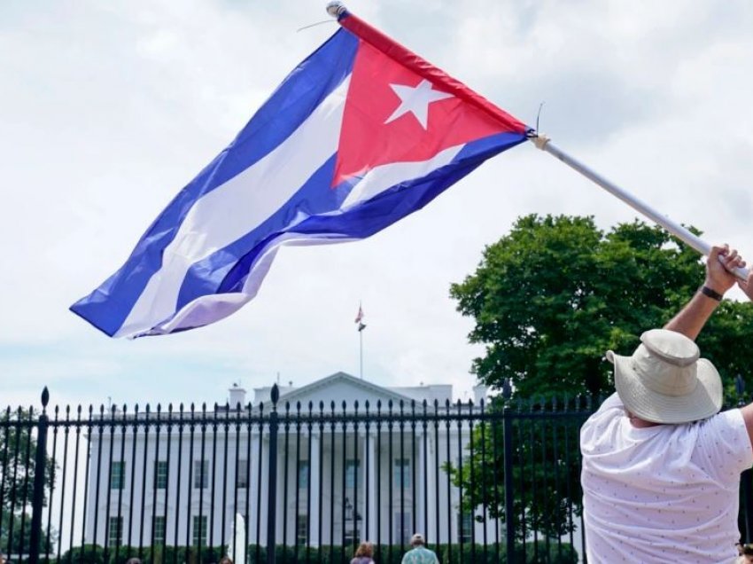 SHBA sanksionon më shumë zyrtarë kubanë për shtypjen e protestave