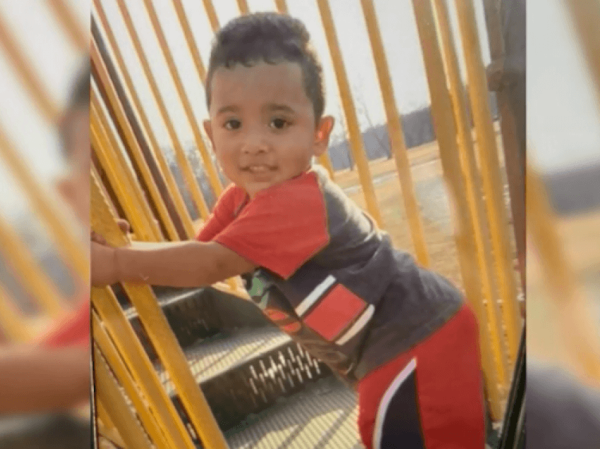 Virxhinia: Djali dyvjeçar vdes pasi babai i tij e shtyp aksidentalisht me kamion