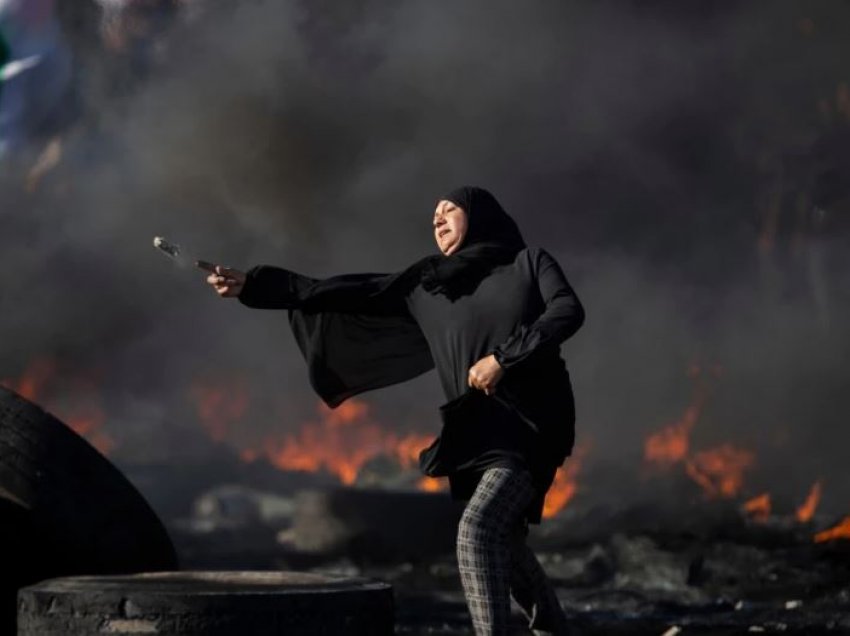 Forcat izraelite vrasin një adoleshent palestinez gjatë përplasjeve