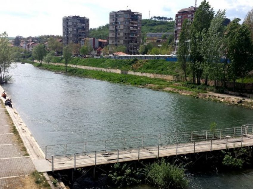 Policia jep detaje për plagosjen te lumi Ibër në Mitrovicë