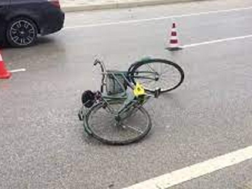 Pogradec, makina përplas biçikletën, plagoset qytetari