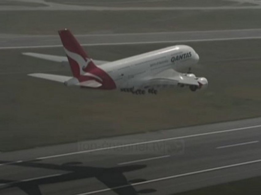 ​Avionët A380 mbushen me gjarpërinj e akrepa