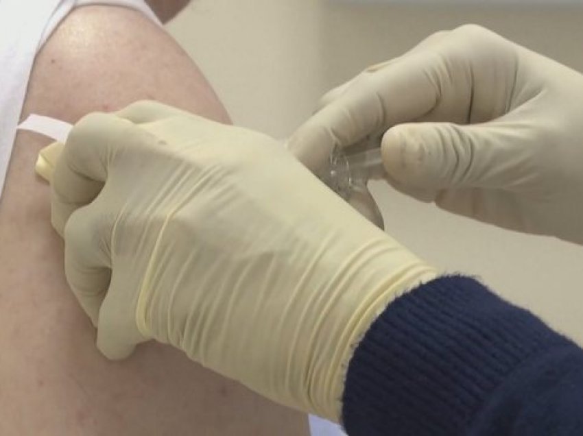 Ministria e Shëndetësisë: Nis vaksinimi kundër COVID-19 i personave të dënuar