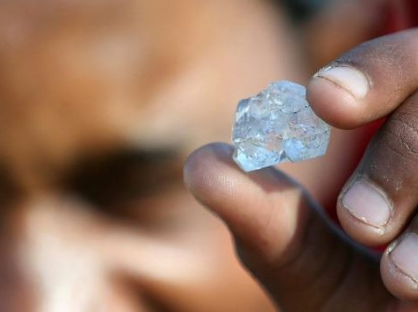 Gurët e kristaltë të gjetur në Afrikën e Jugut nuk ishin diamante
