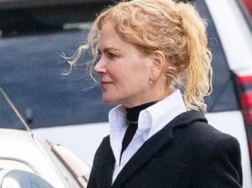 Nicole Kidman shihet rrugëve në Sidnei ndërsa shfaq kaçurrelat e saj natyrale 