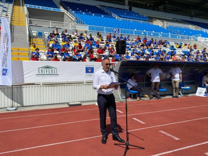 300 fëmijë vrapojnë në stadiumin “Fadil Vokrri” për ta shënuar Ditën Olimpike 2021