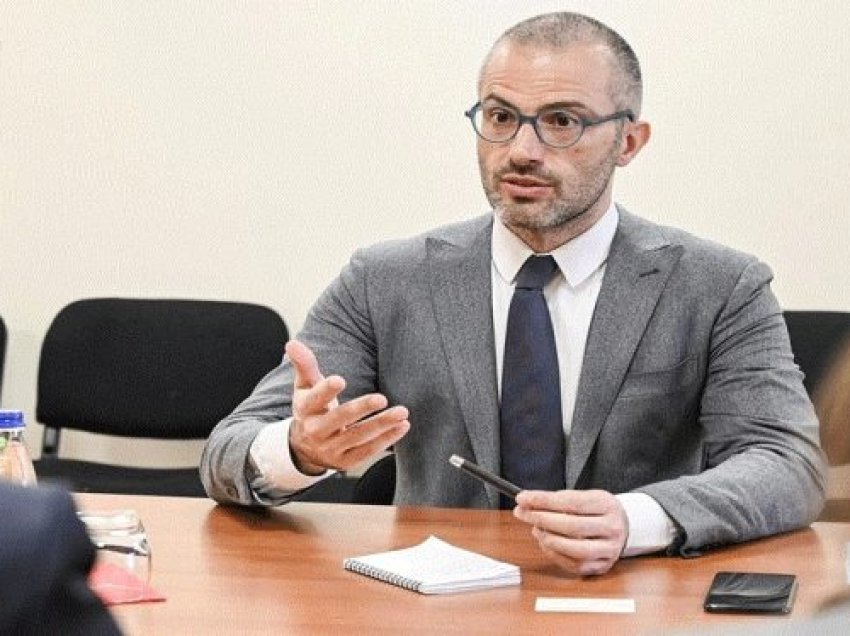 Ambasadori i Italisë largohet nga Kosova