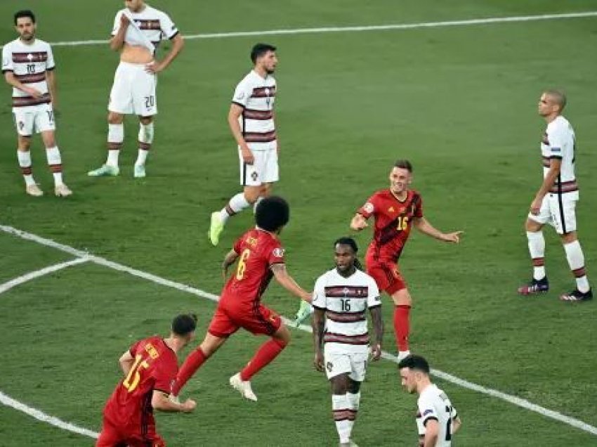 Belgjika në çerekfinale, Portugalia e Ronaldos në vaj