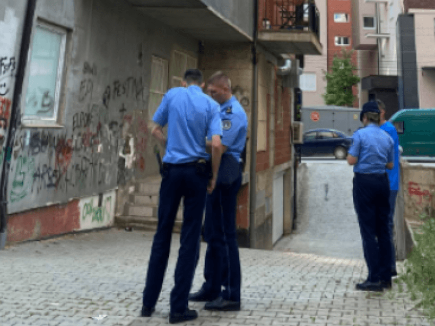Policia dhe zjarrëfikësit shpëtojnë një person në Prishtinë pasi tentoi të vetvritet