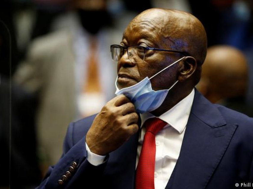 Dënohet me burg ish-Presidenti Jacob Zuma 