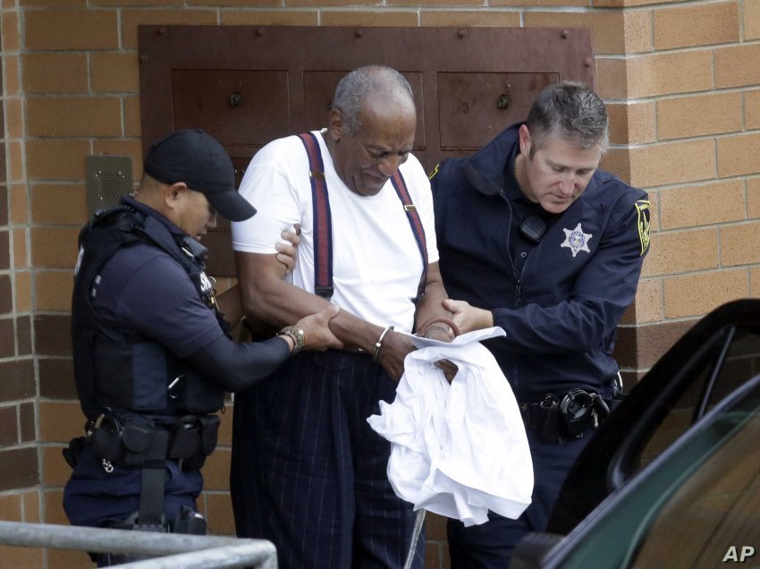 Drogoi dhe abuzoi seksualisht me një grua, Bill Cosby del nga burgu pas 3 vitesh